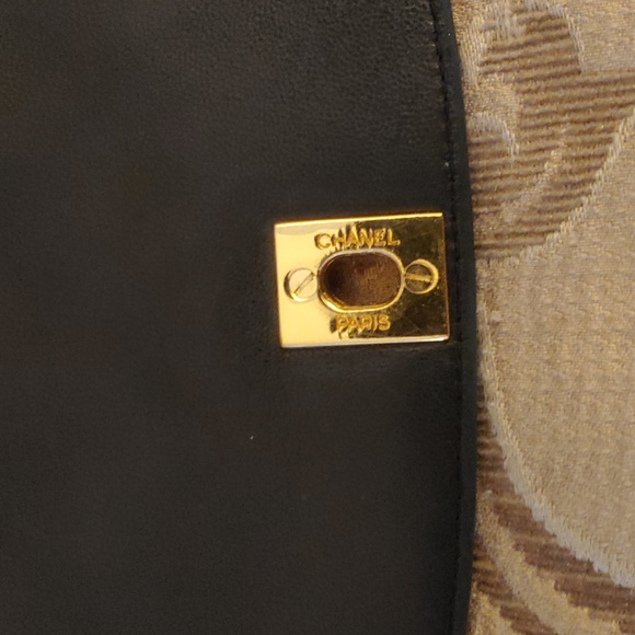 Chanel lambskin bag - Picture 4 of 7